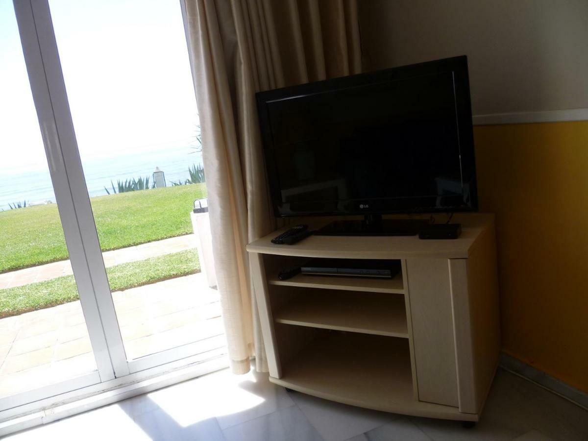 Apartamento Playa De La Lucera Ла-Кала-де-Михас Экстерьер фото